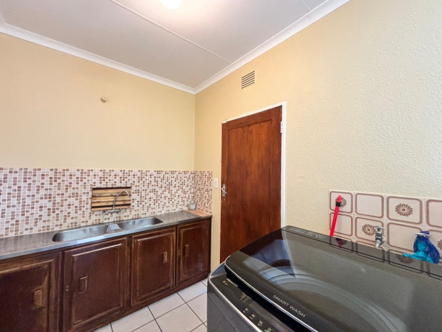 4 Bedroom Property for Sale in La Hoff North West